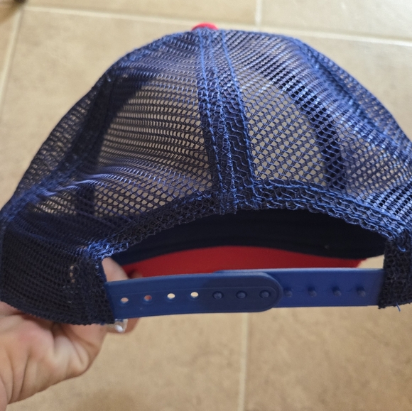 Prana Hat Red White Blue Adjustable Snapback Patch Mesh Trucker Dad Cap - Picture 3 of 5